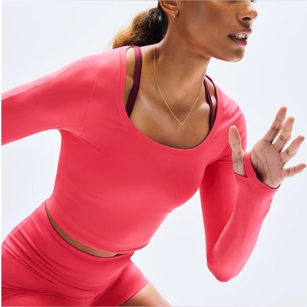 Athleta Transcend Top